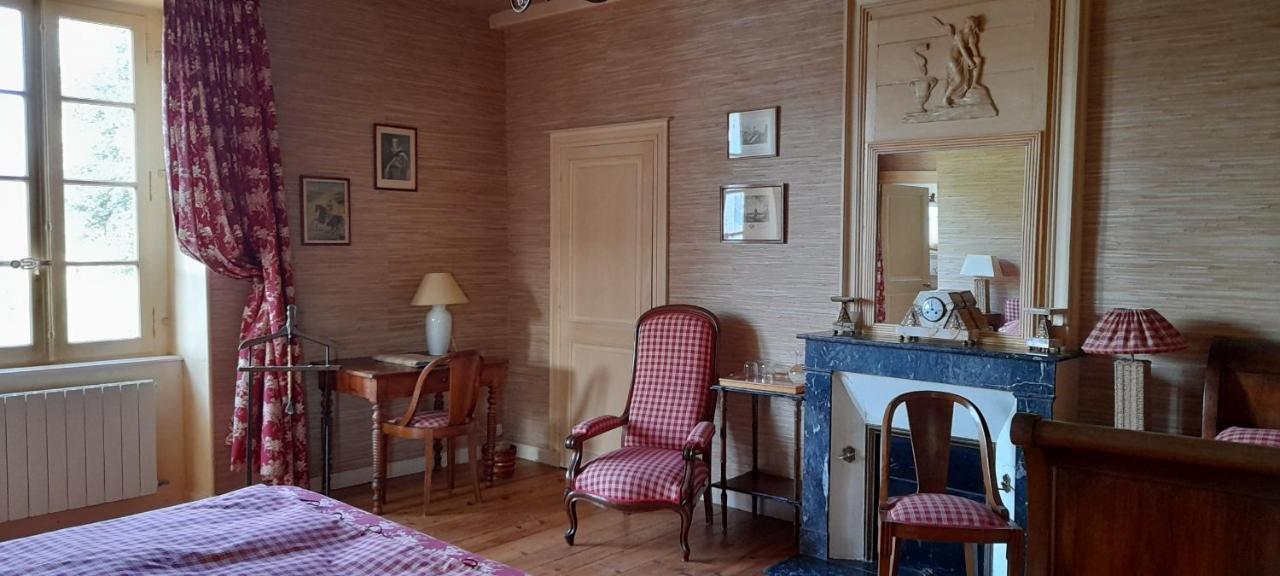 Le Clos de la Garenne Maison d'hôtes Puyravault  Extérieur photo