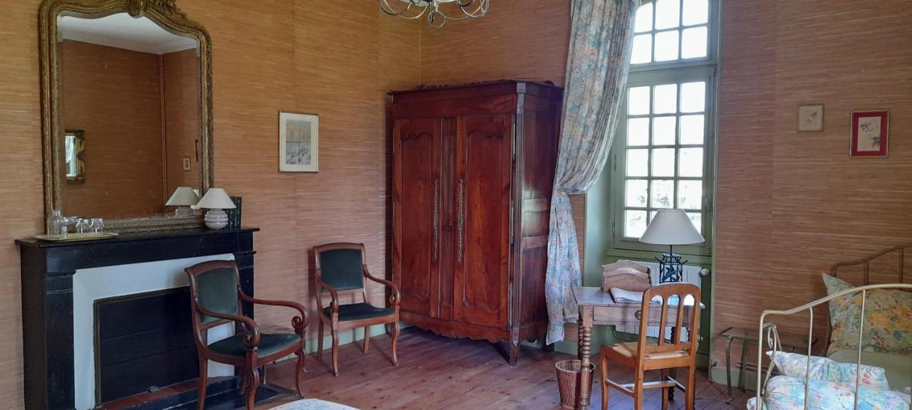 Le Clos de la Garenne Maison d'hôtes Puyravault  Extérieur photo
