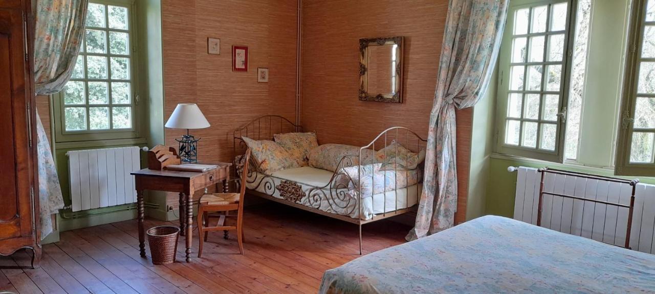 Le Clos de la Garenne Maison d'hôtes Puyravault  Extérieur photo
